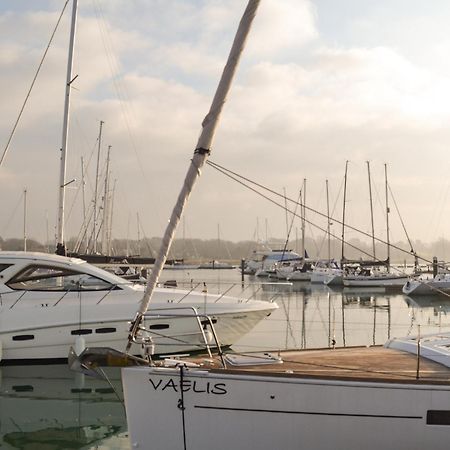 Irenic Lodge Netley Marsh 外观 照片